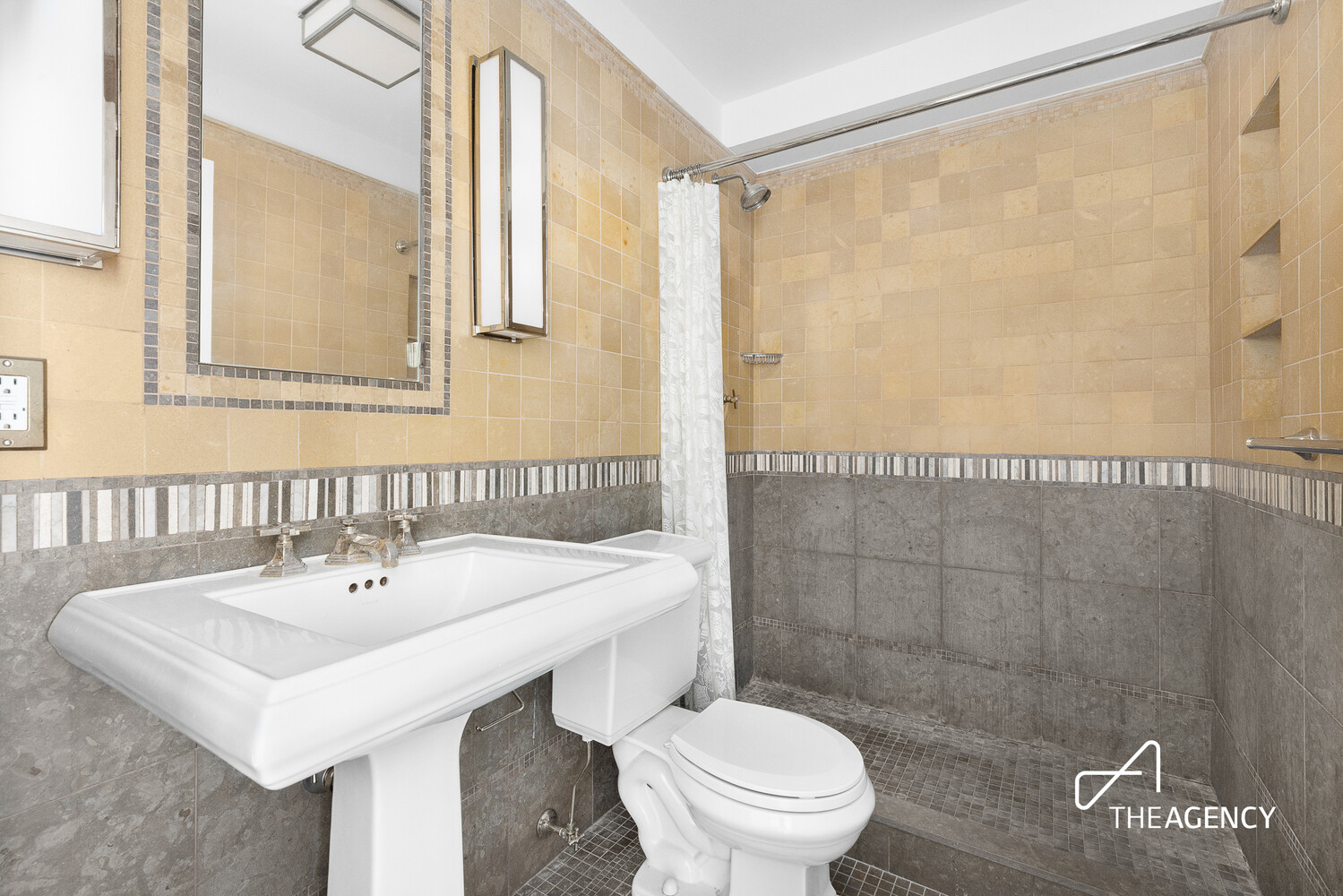 137 E 36TH Street 3F