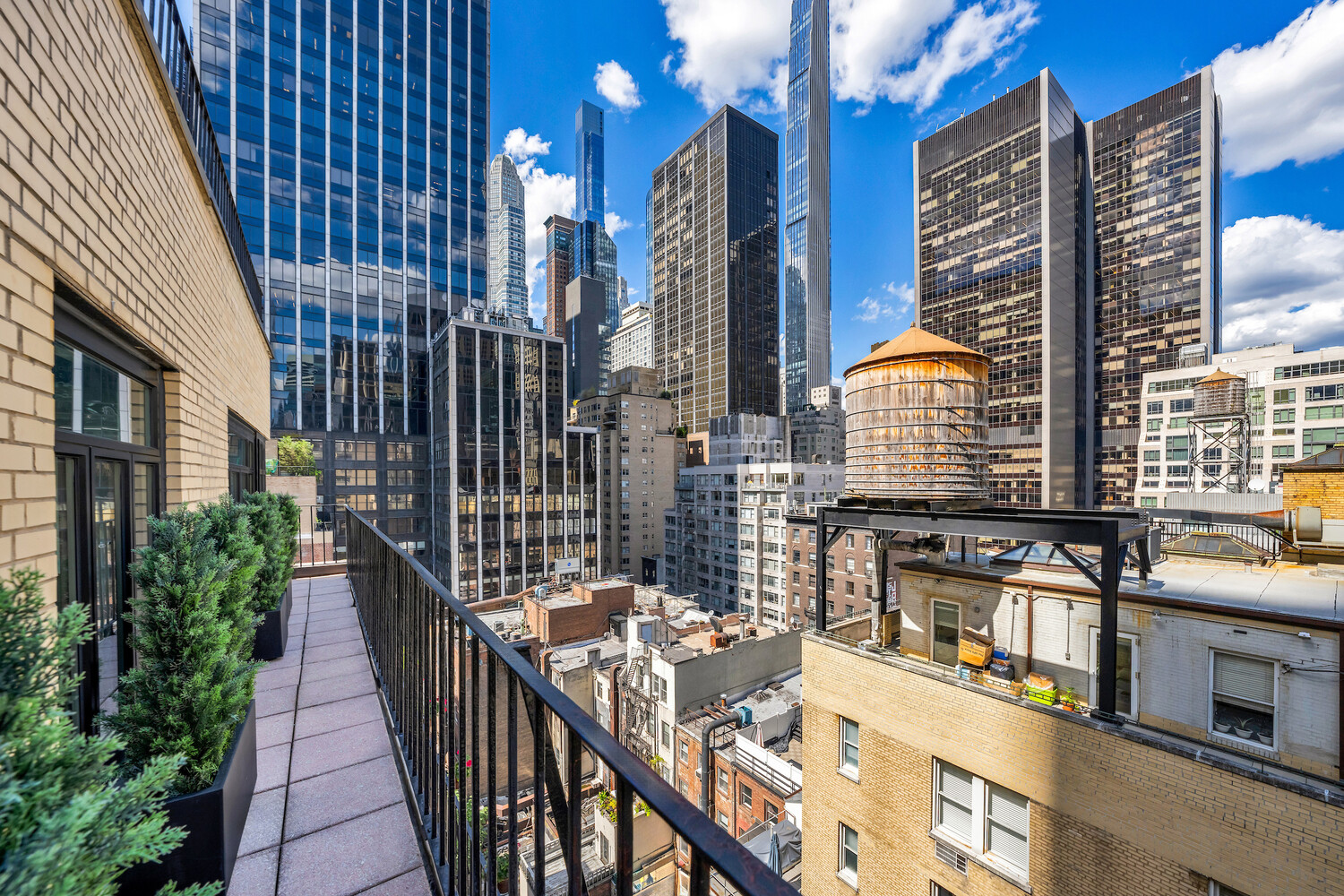 25 W 54TH Street 12A