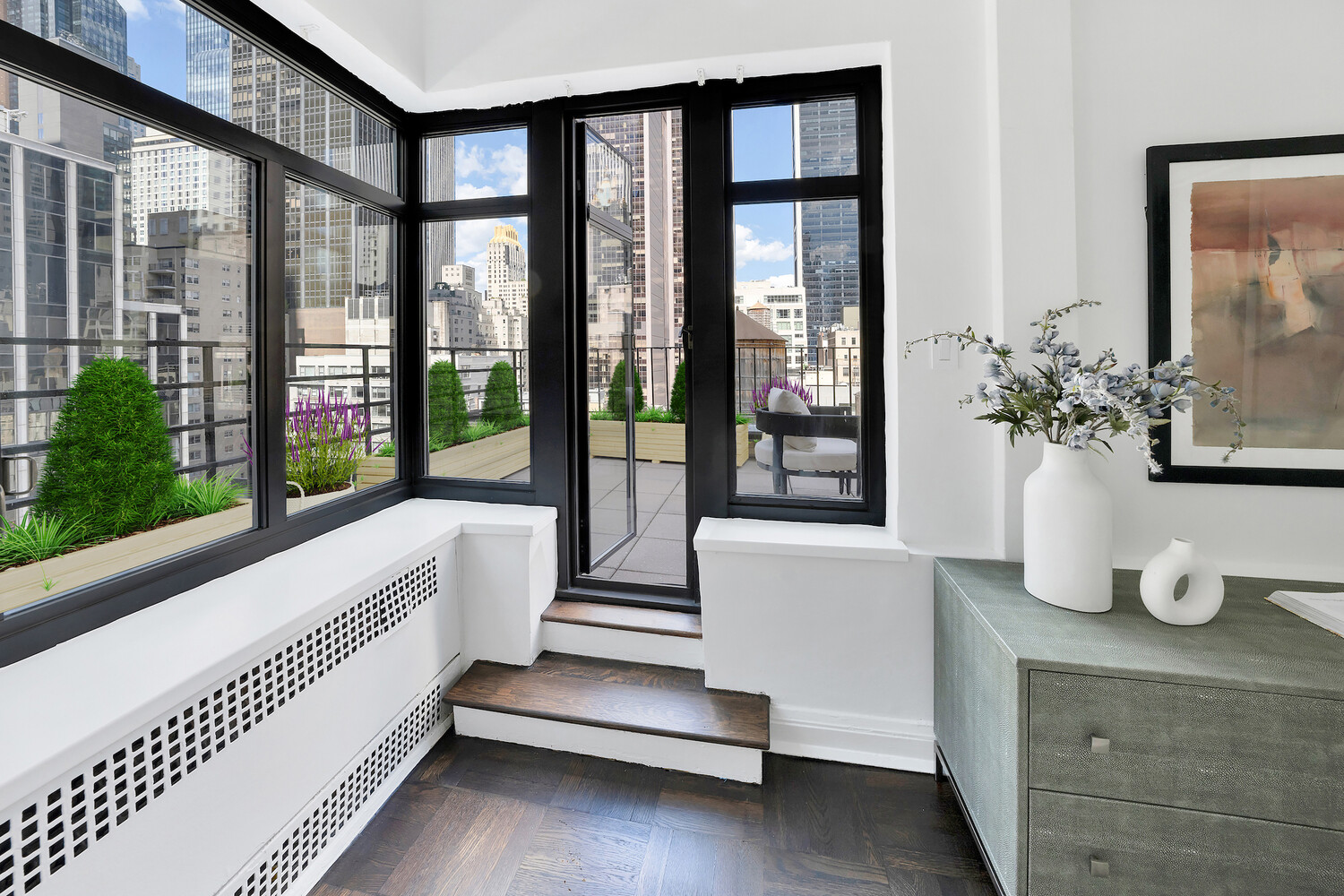 25 W 54TH Street 12A