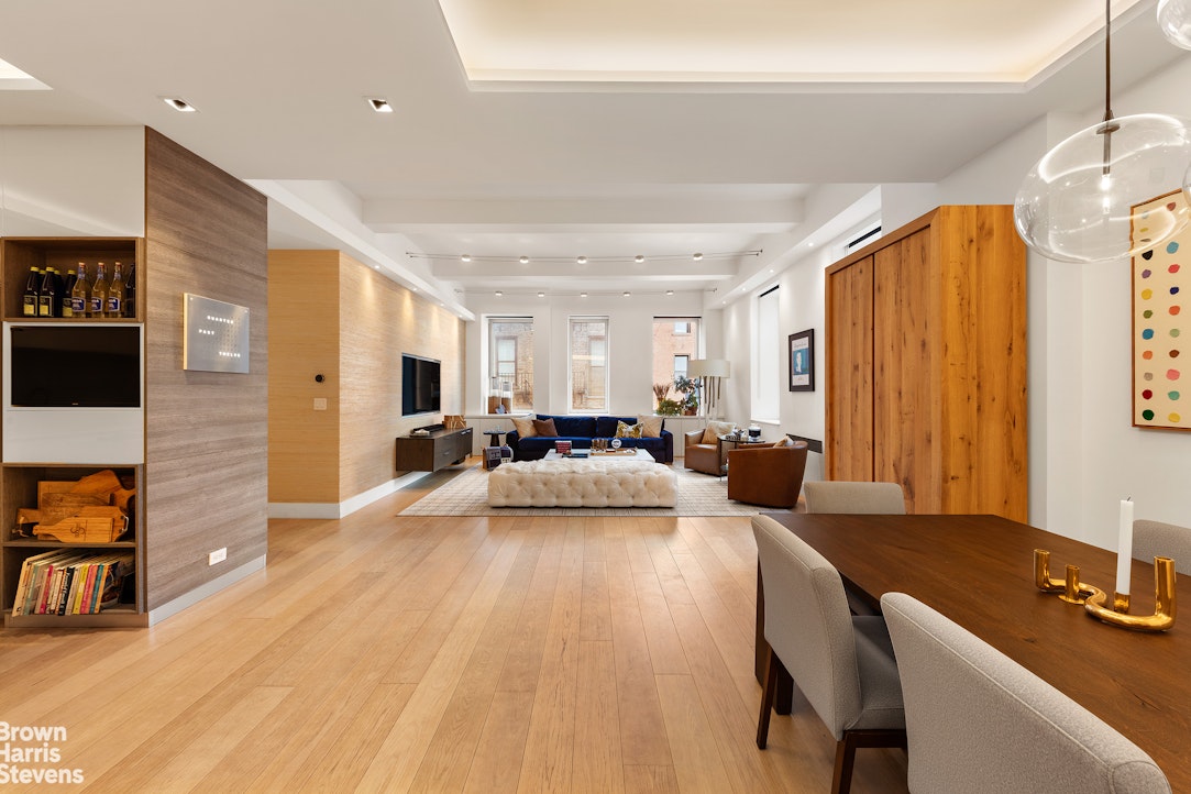 251 W 19TH Street 3A
