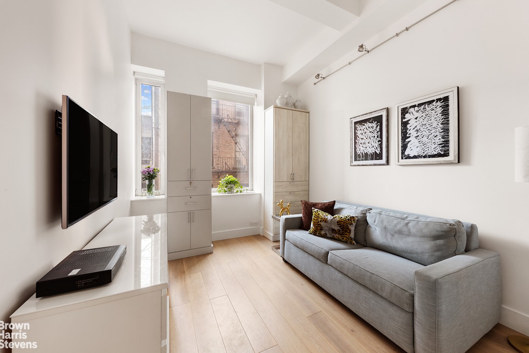 251 W 19TH Street 3A