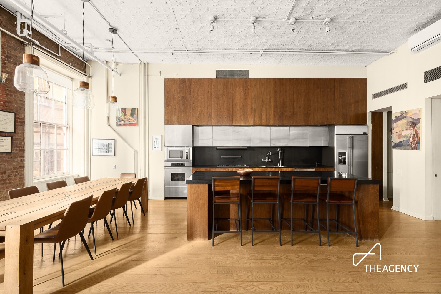 1 BOND Street 2D