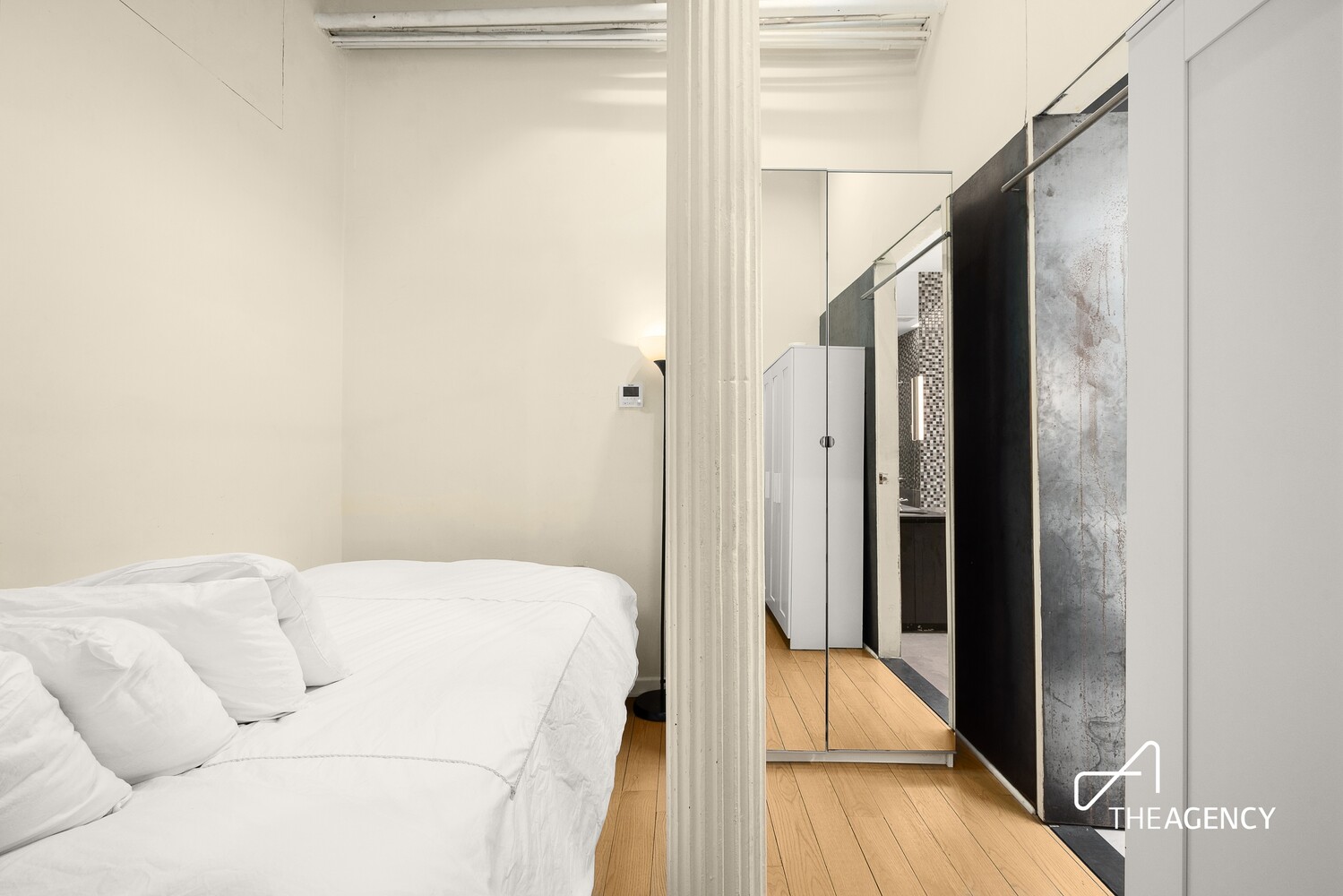 1 BOND Street 2D