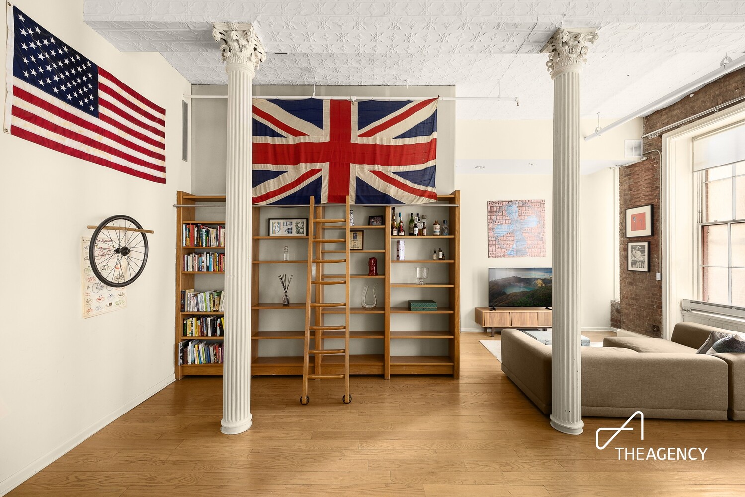 1 BOND Street 2D