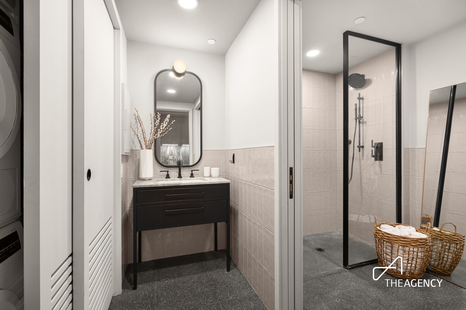 547 W 47TH Street 711