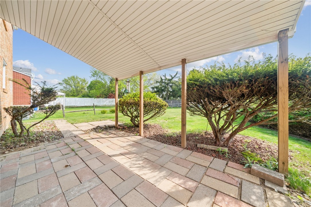 504 Macbeth Dr