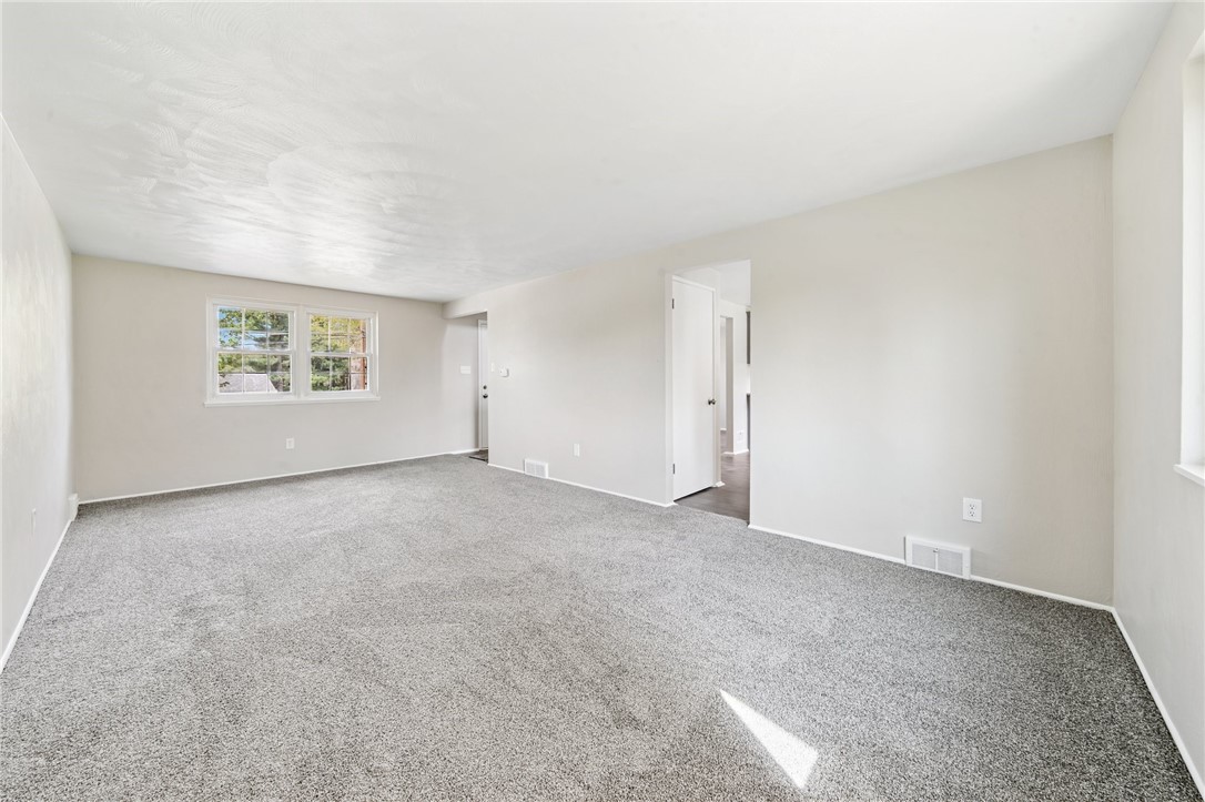 504 Macbeth Dr