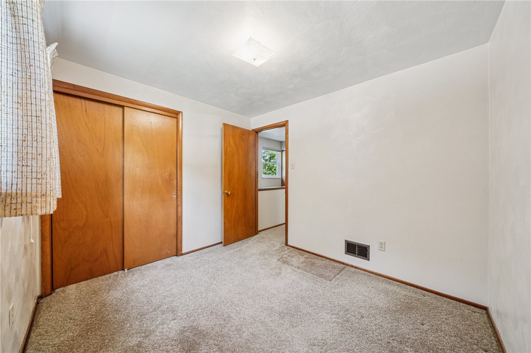 172 Fox Chase Dr