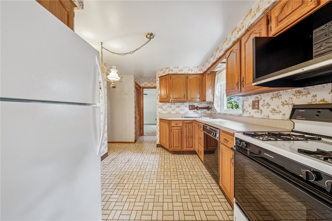 172 Fox Chase Dr