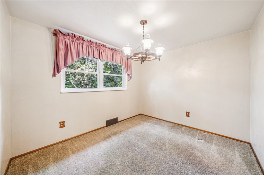 172 Fox Chase Dr