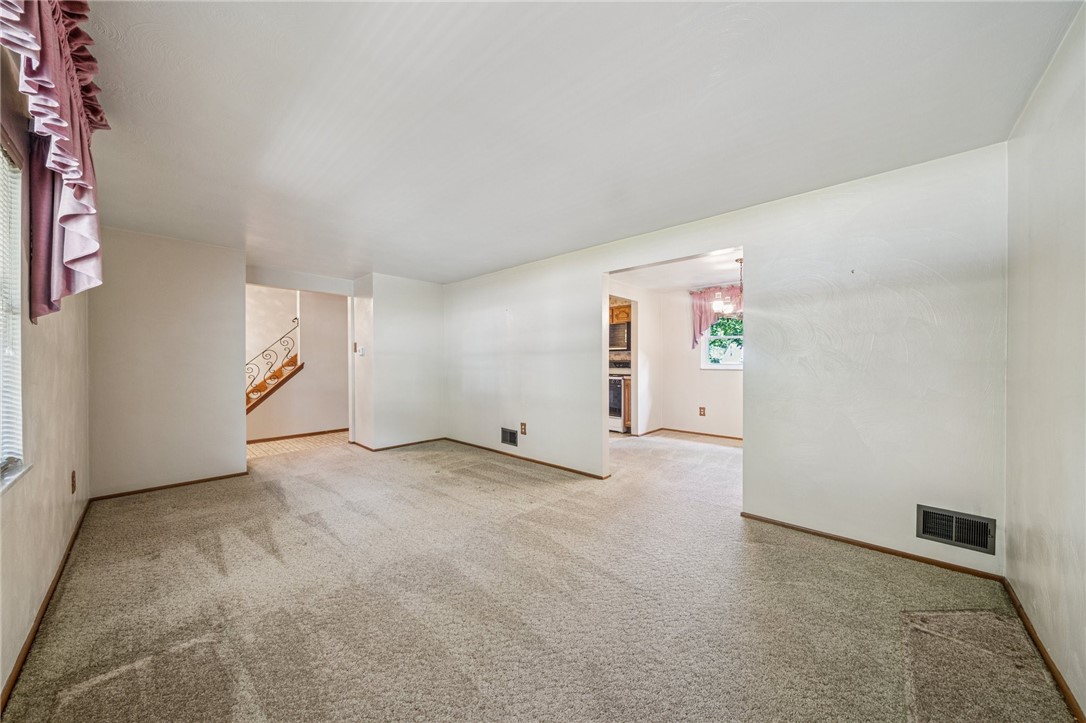 172 Fox Chase Dr