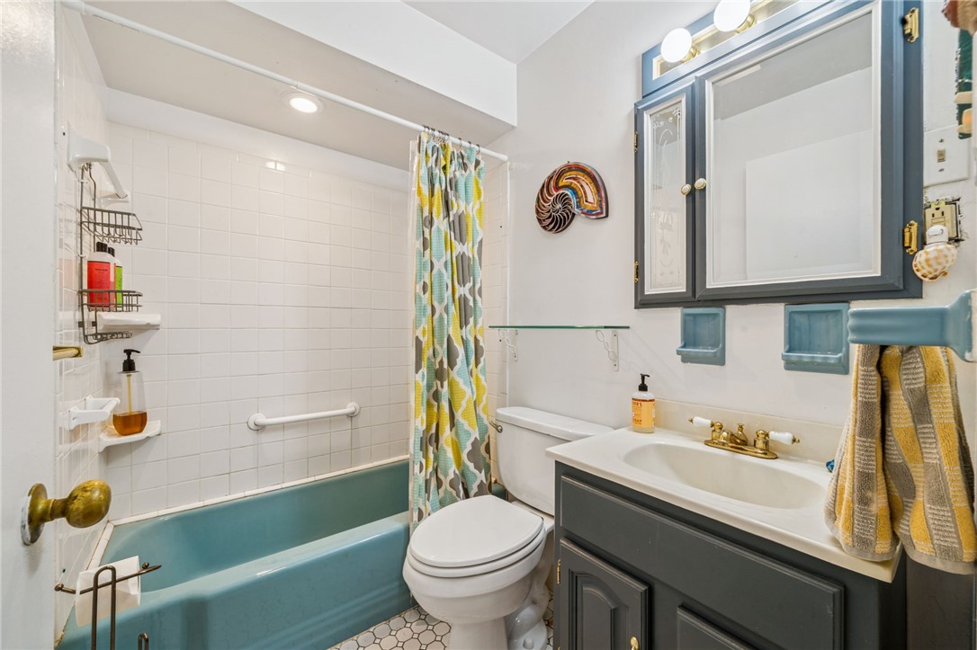 439 Bryant Dr