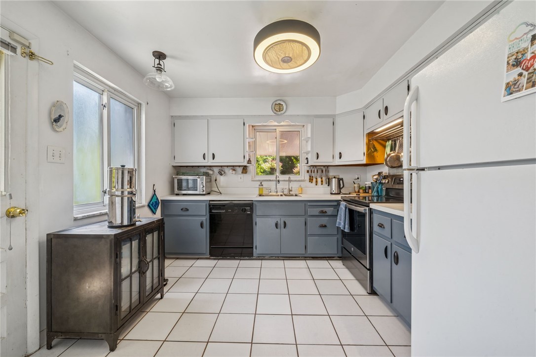 439 Bryant Dr