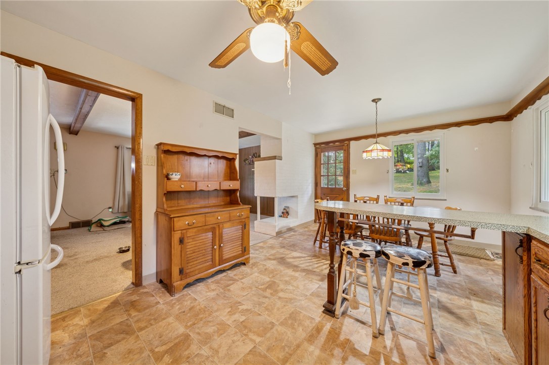 305 Golf Dr