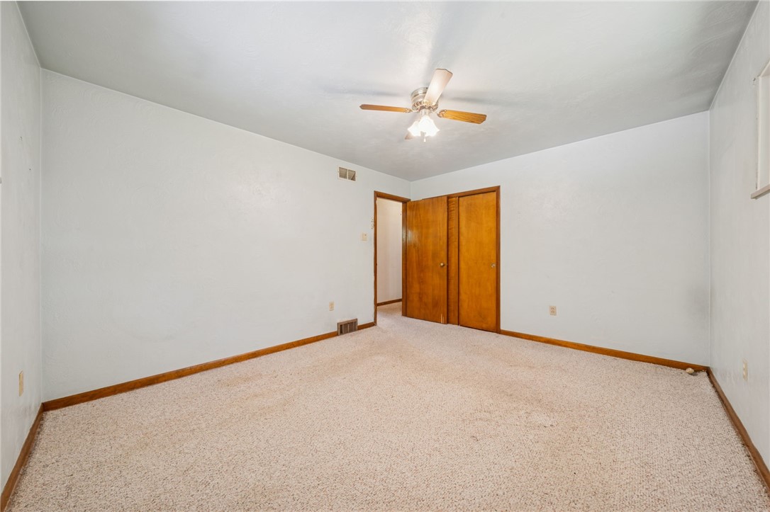 305 Golf Dr