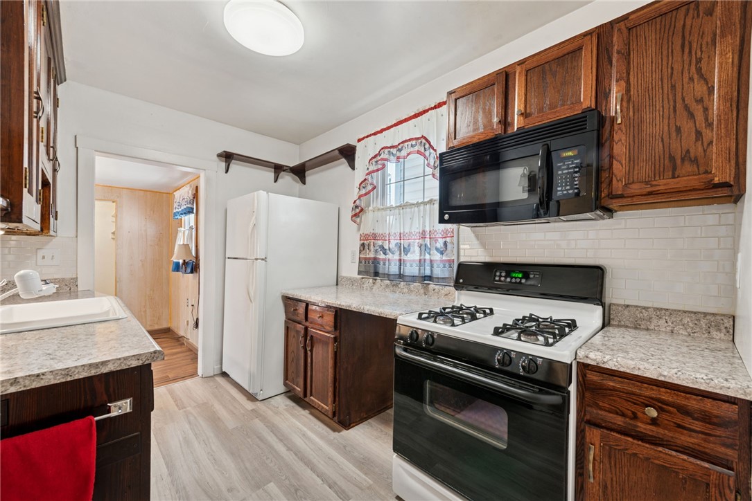 128 8th St