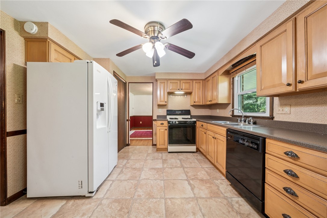 9261 Douglas Fir Dr