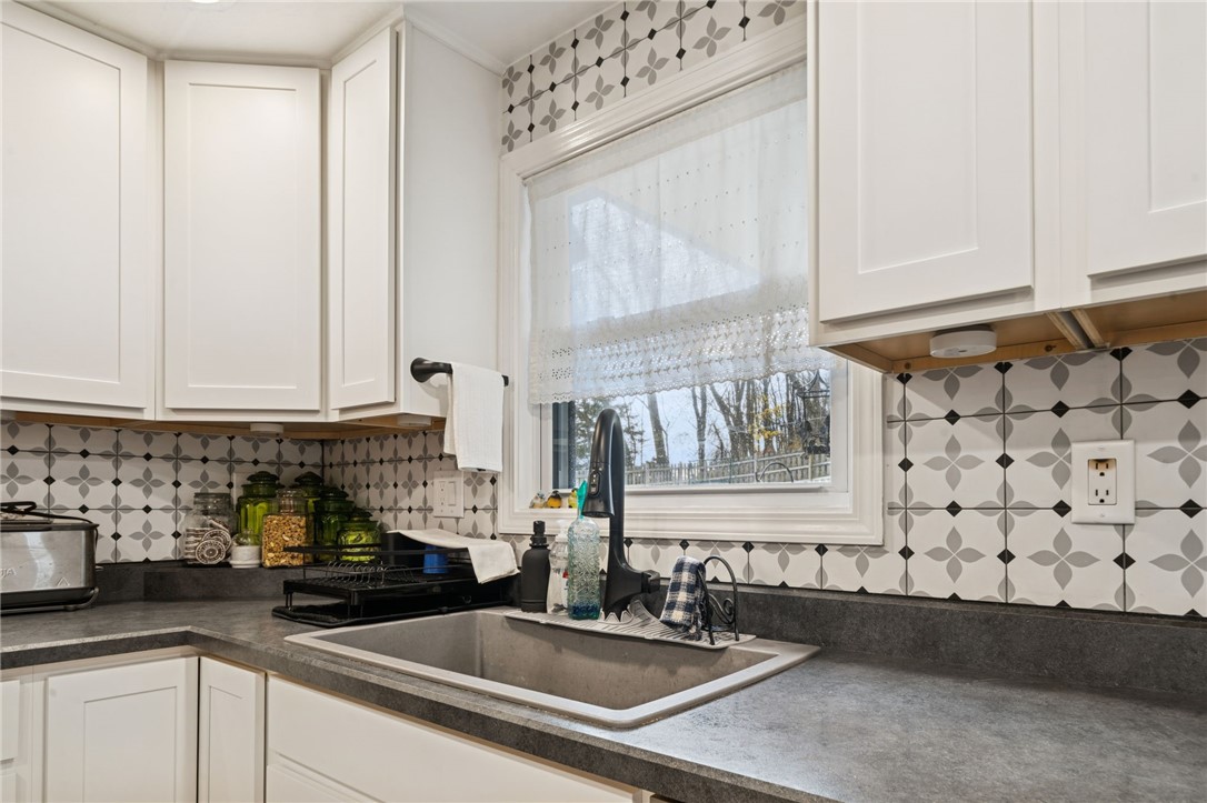 1666 Old Leechburg Rd