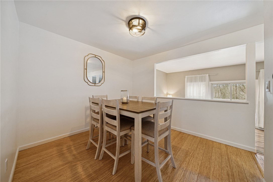 206 Falls Village Rd