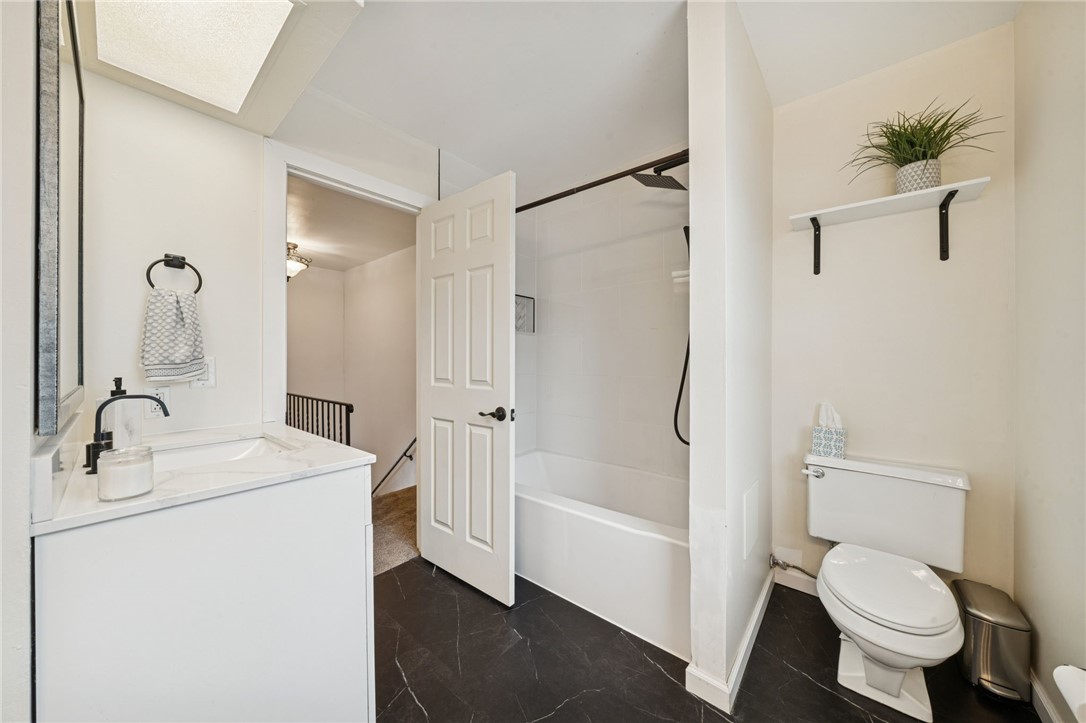 206 Falls Village Rd