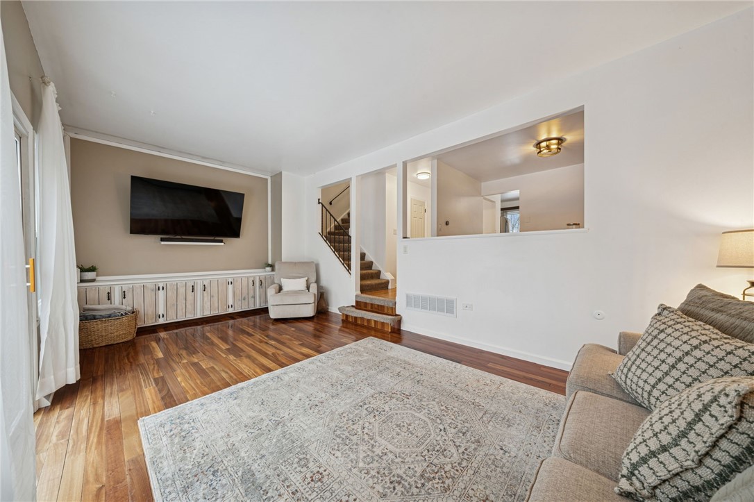 206 Falls Village Rd