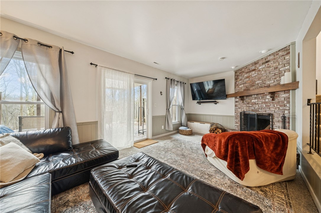 206 Falls Village Rd