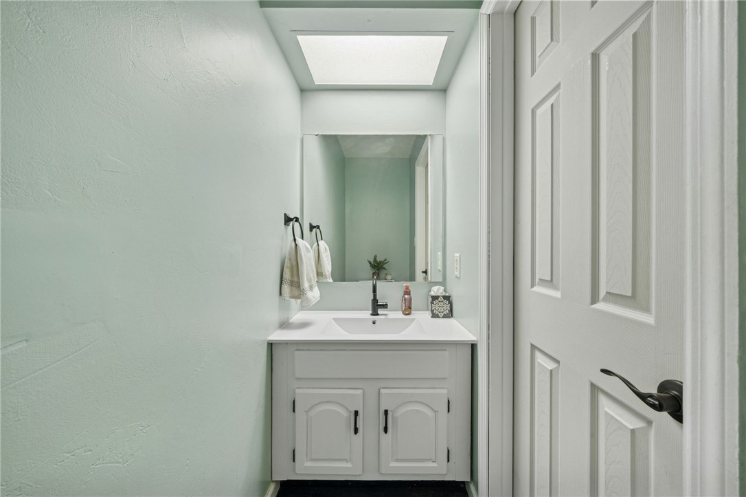 206 Falls Village Rd