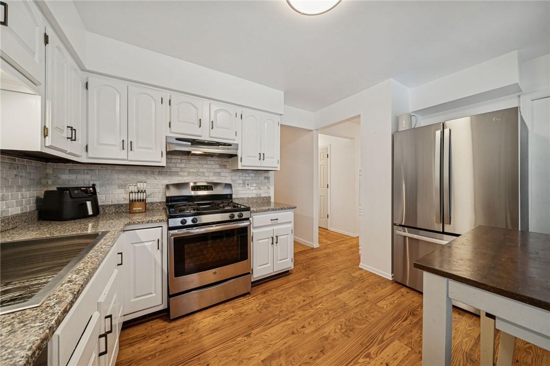 206 Falls Village Rd