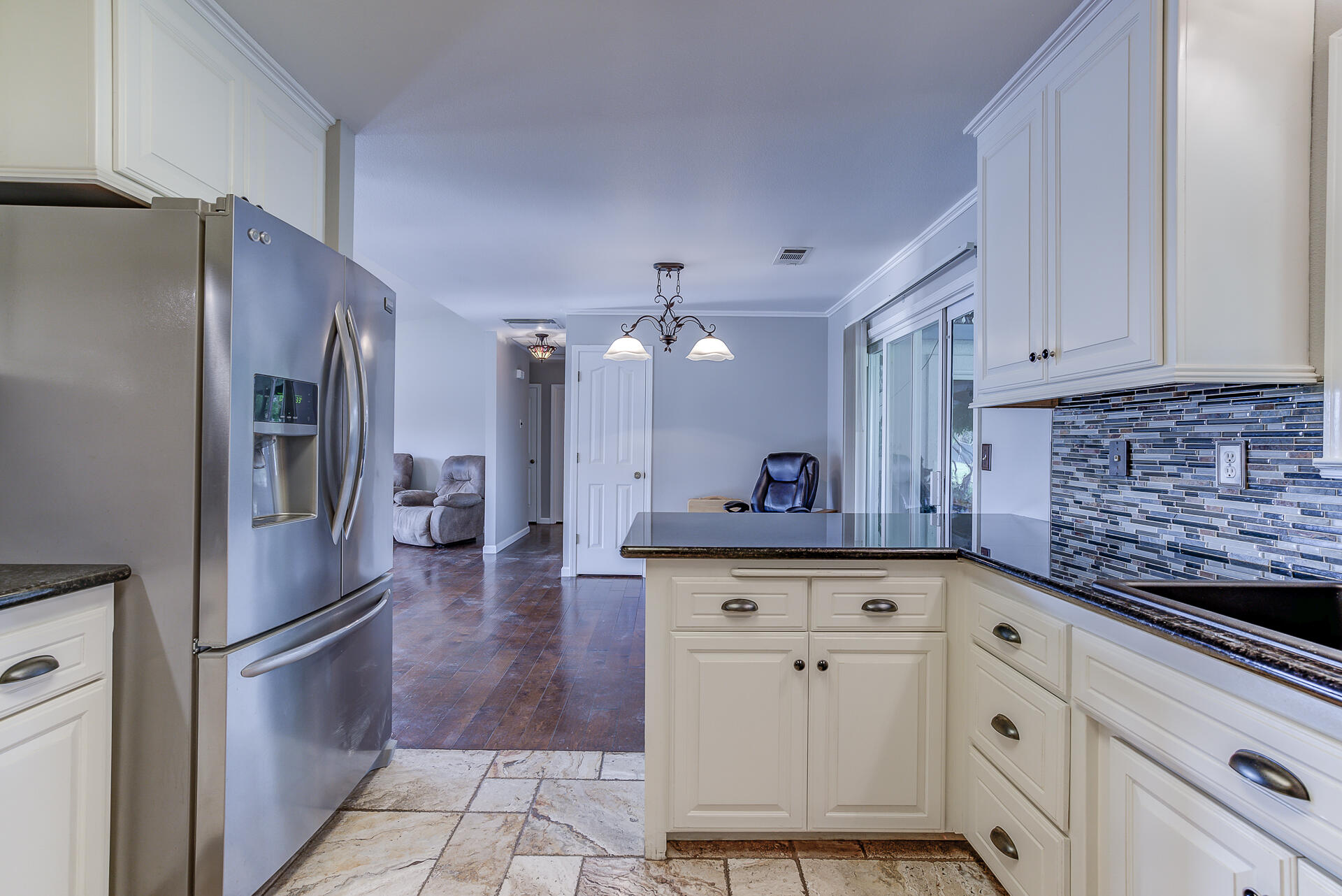 3564 Della Lane