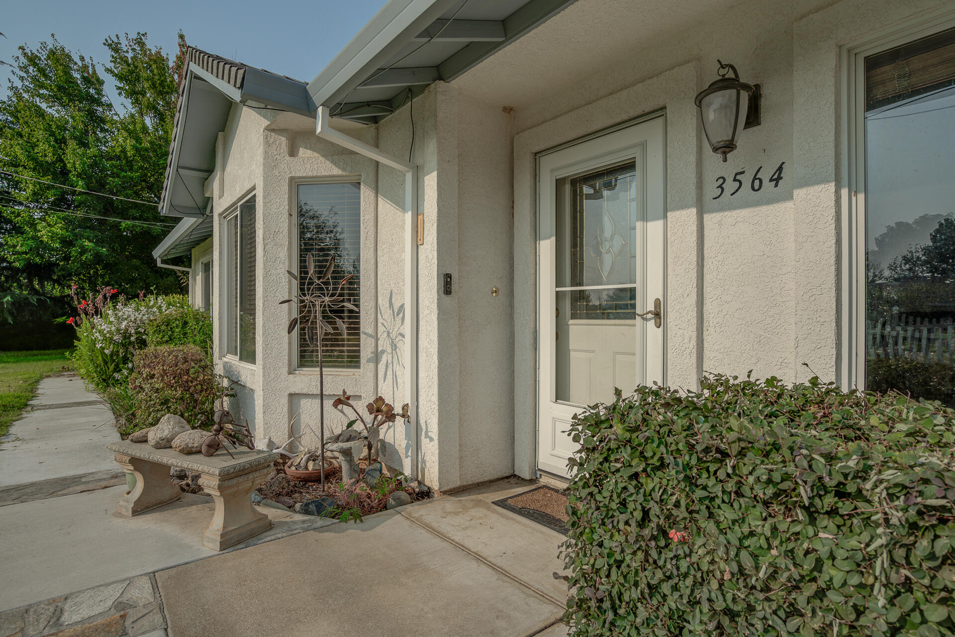 3564 Della Lane