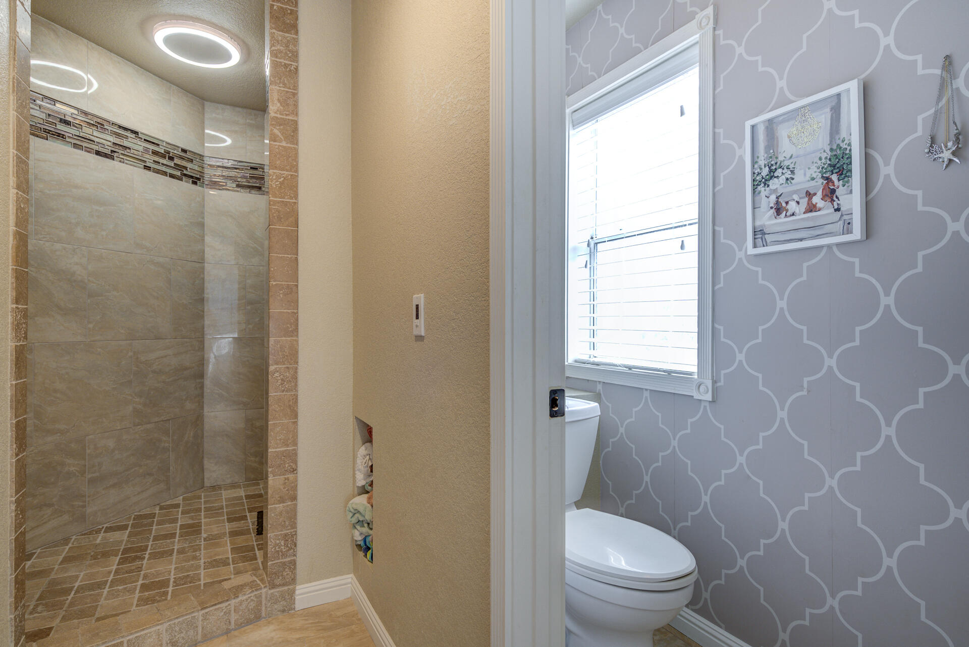 5475 Indianwood Drive