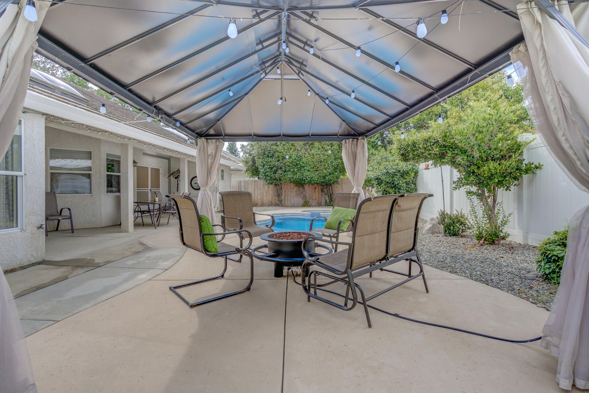 5475 Indianwood Drive