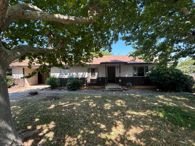 2901 Blue View Street