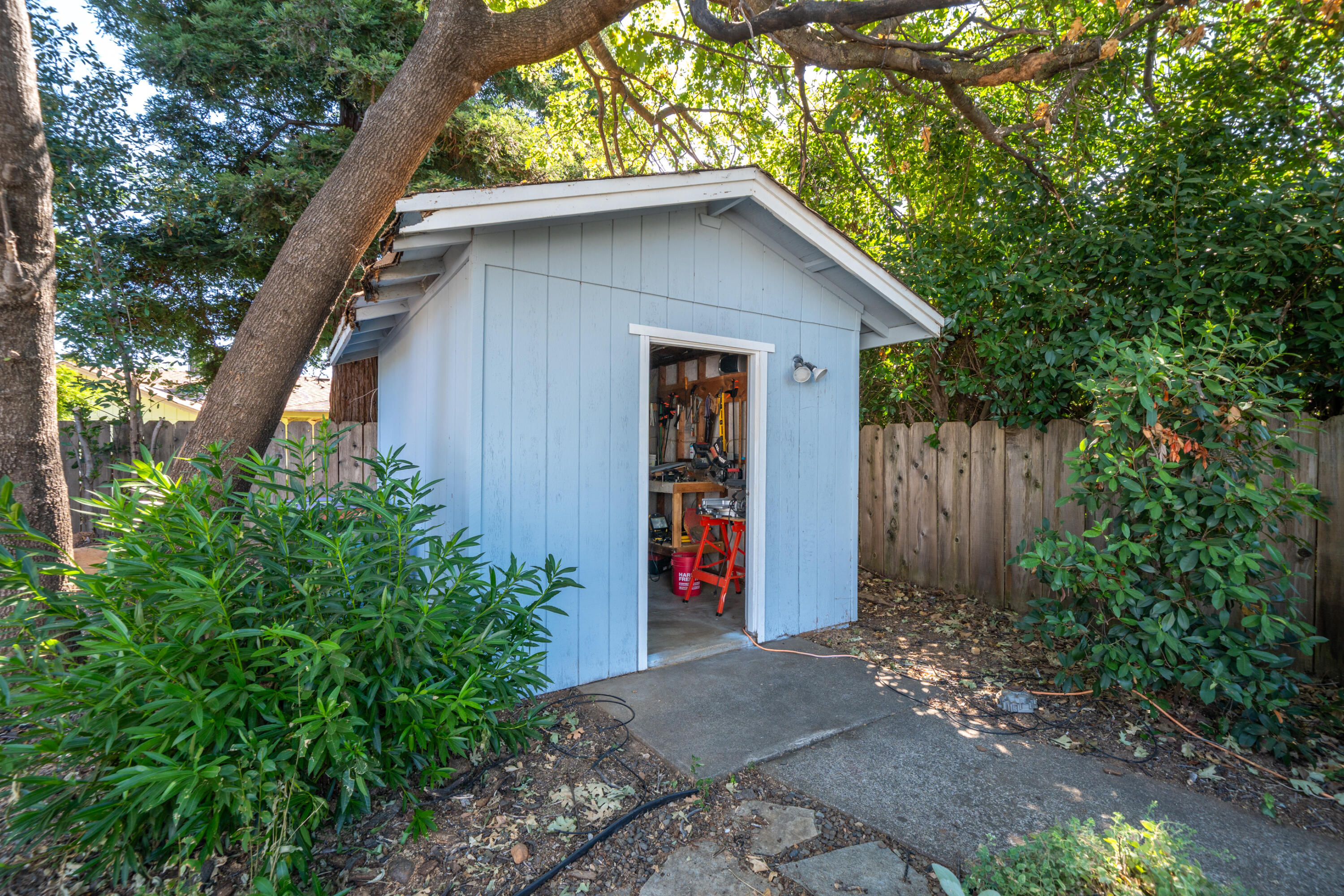 3425 Silverwood Street