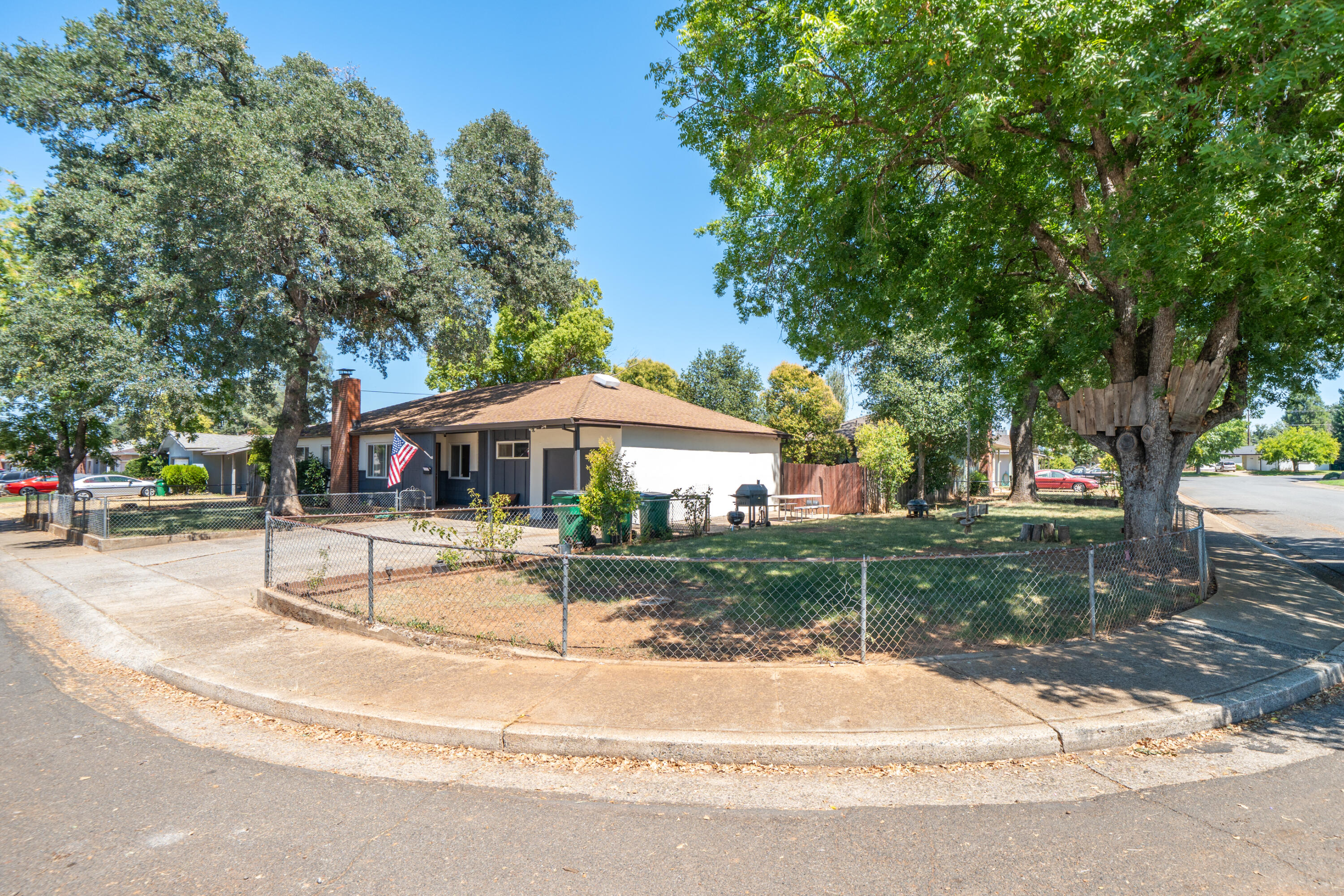 1315 Jeffries Avenue