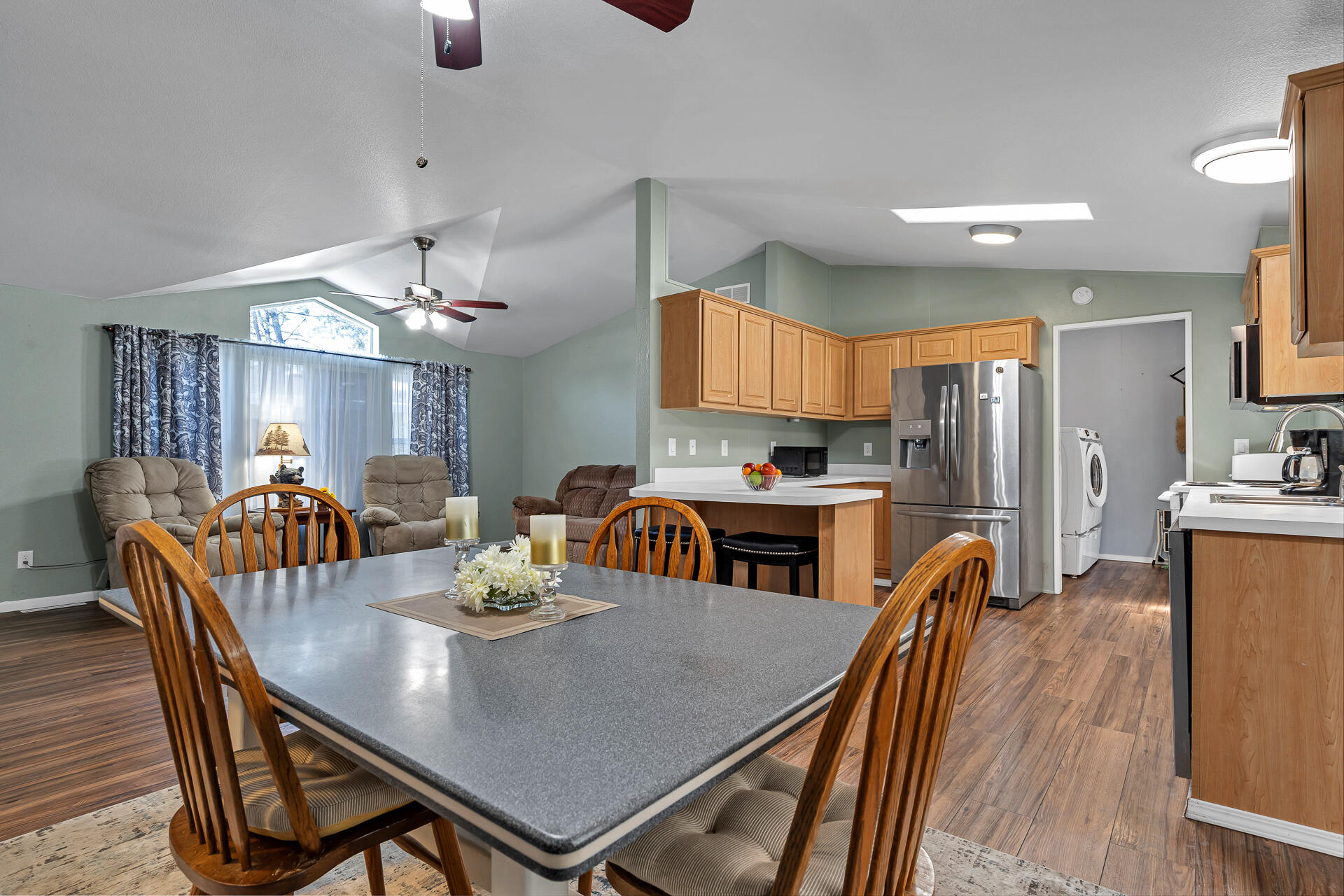 3304 Shasta Dam Boulevard, 147