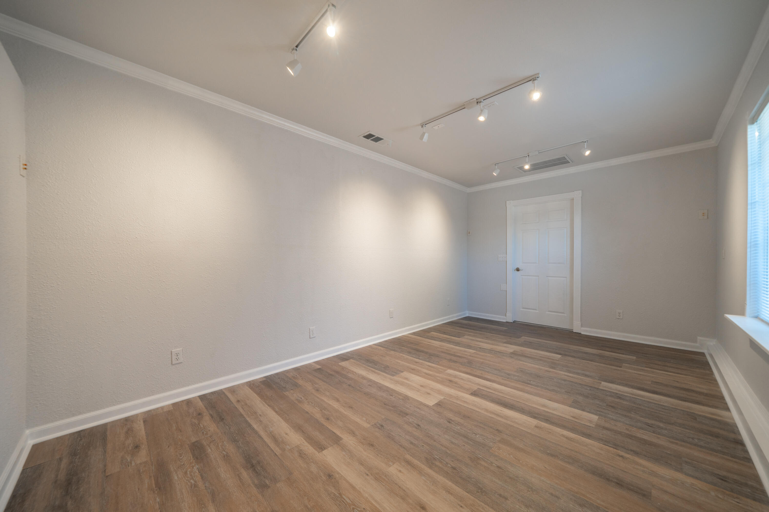 1302 Madewood Lane
