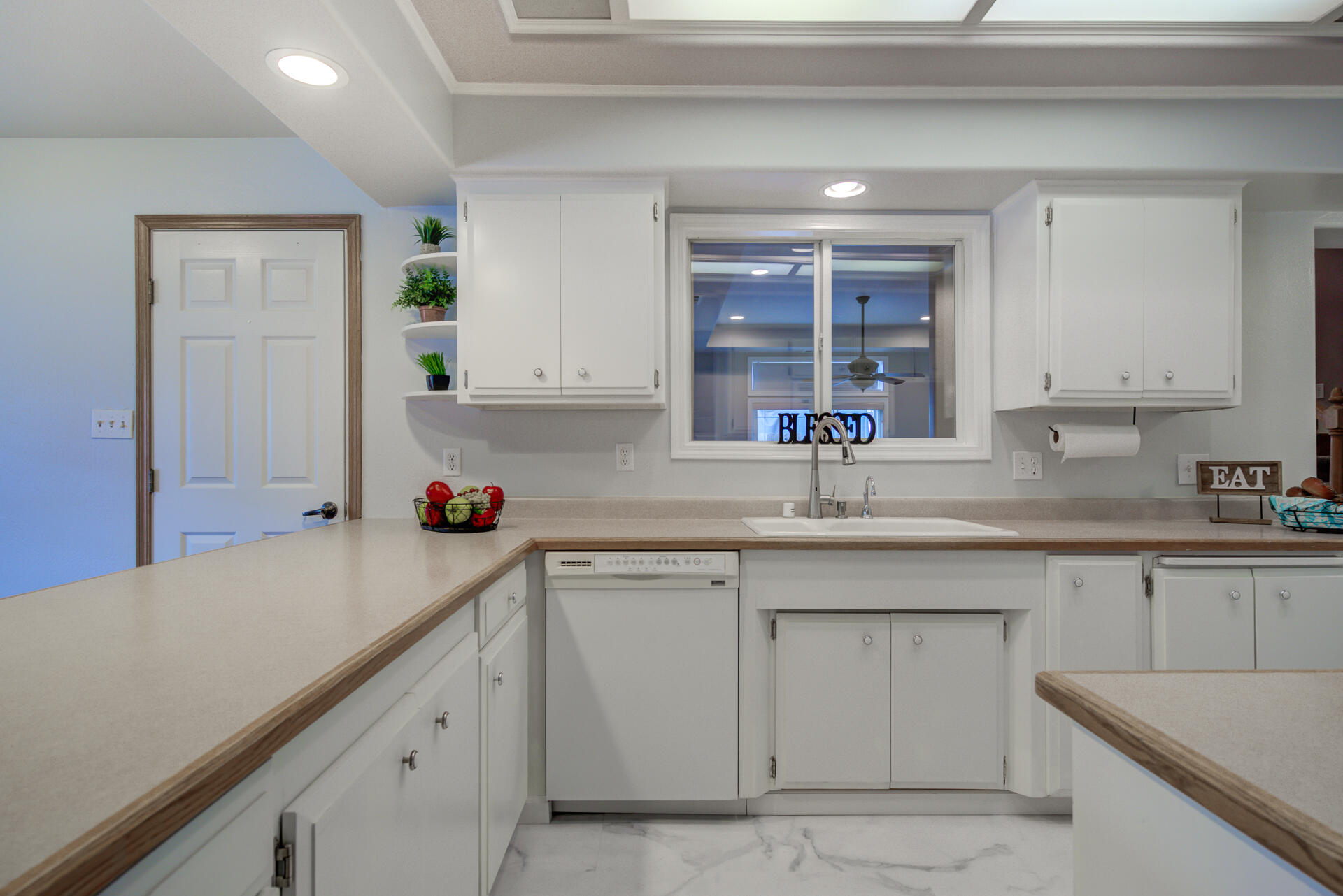 1208 Riviera Drive