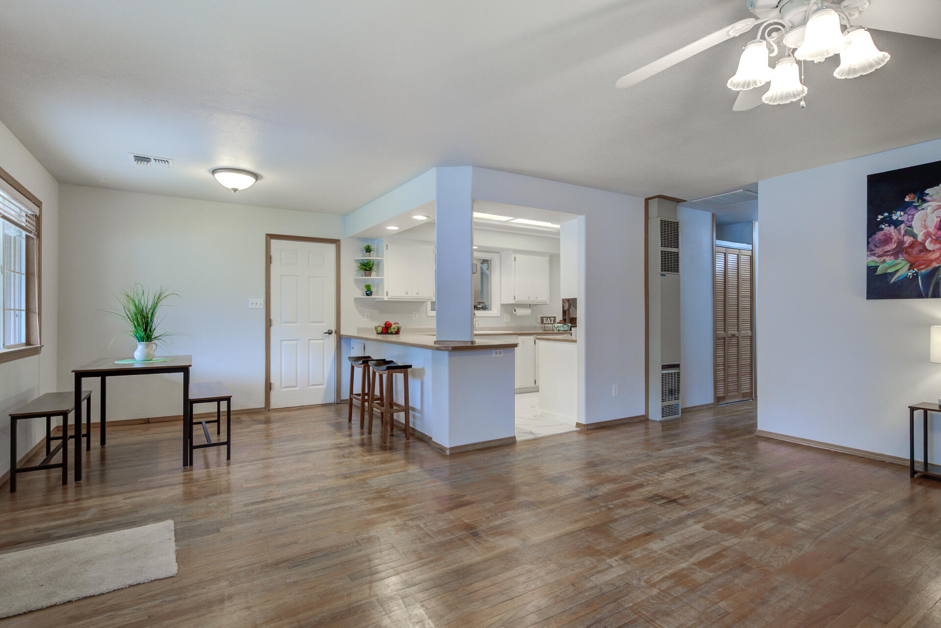 1208 Riviera Drive