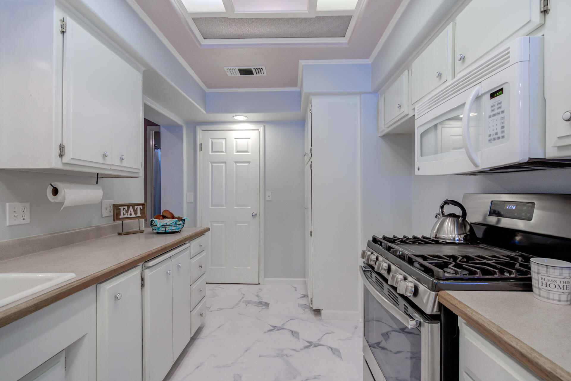 1208 Riviera Drive