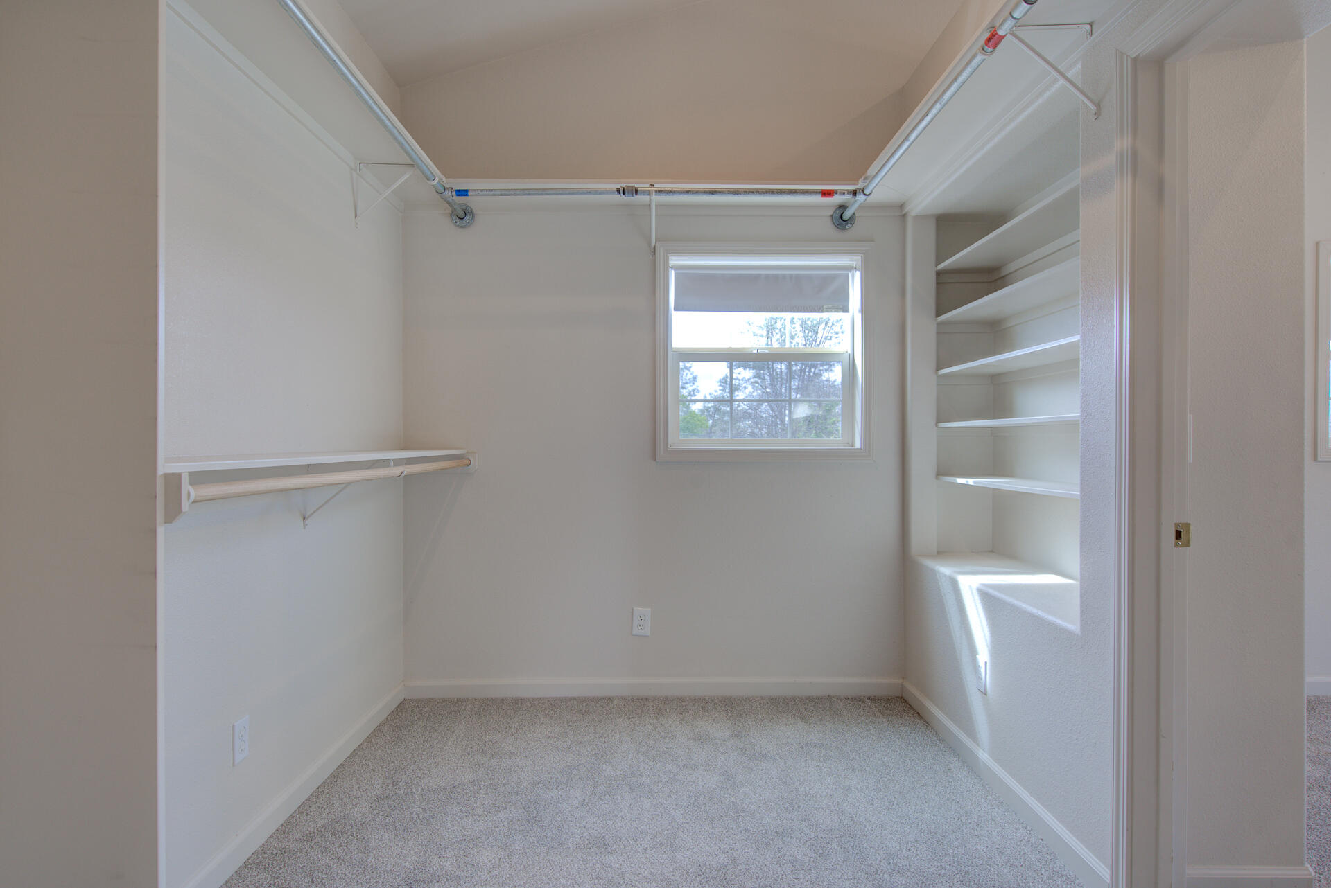 1208 Riviera Drive