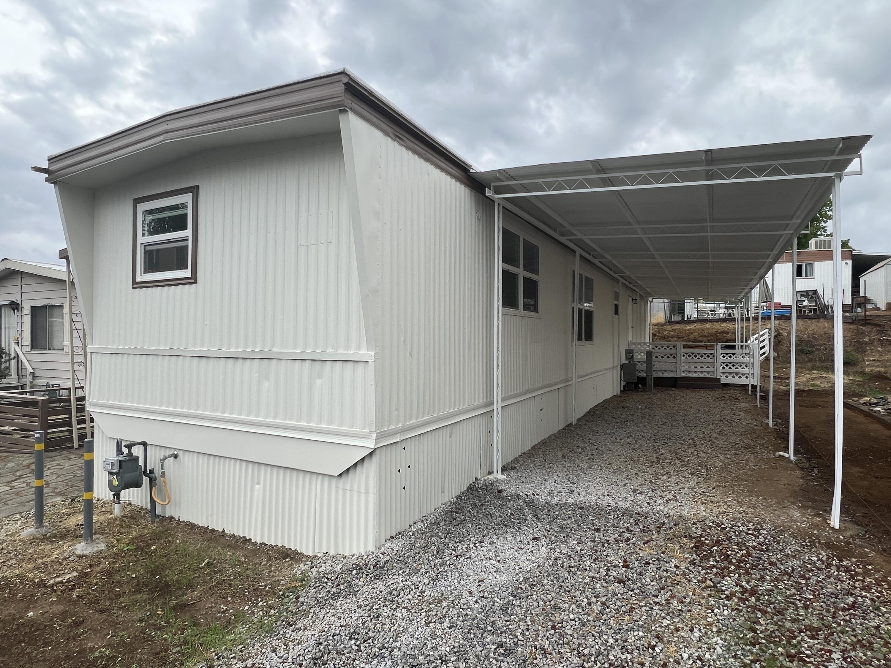 481 Twin View Boulevard, 94
