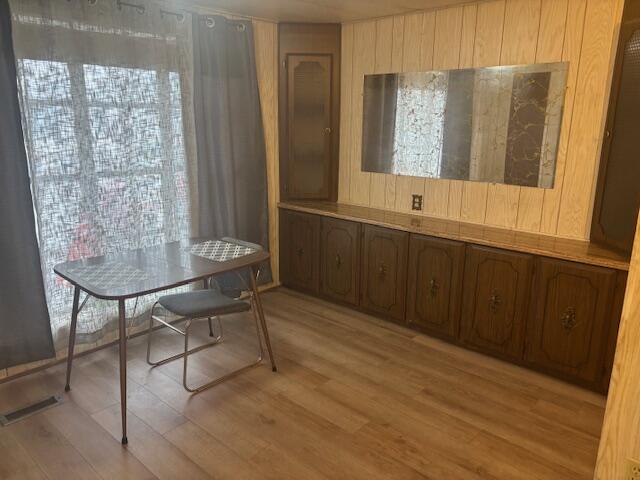 7252 Whitehouse Drive, 82