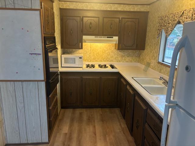 7252 Whitehouse Drive, 82