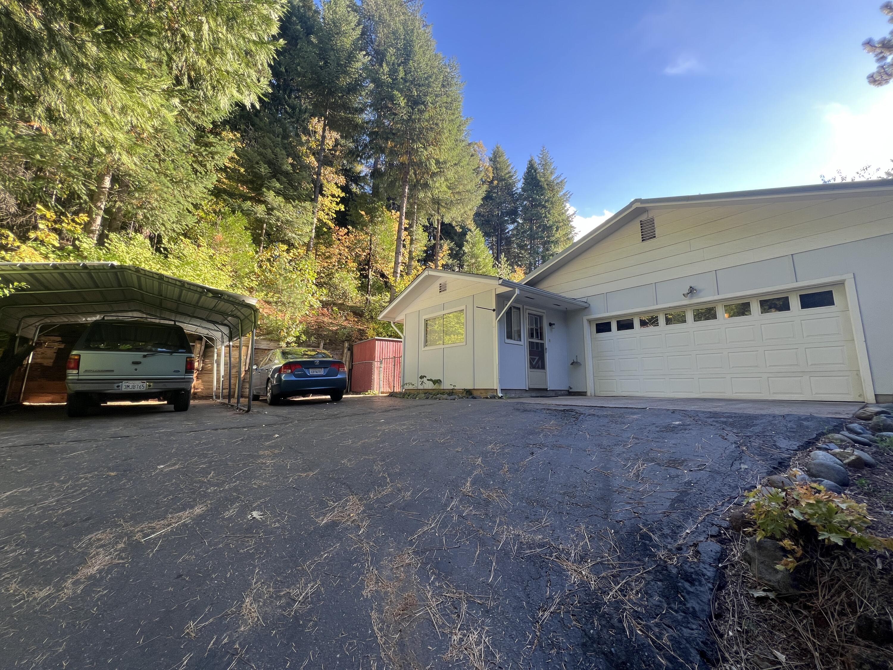 4316 Siskiyou Avenue, Dunsmuir