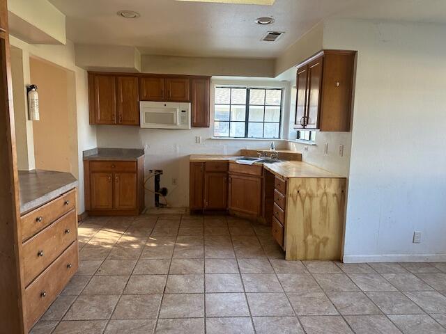 5875 Farm House Lane