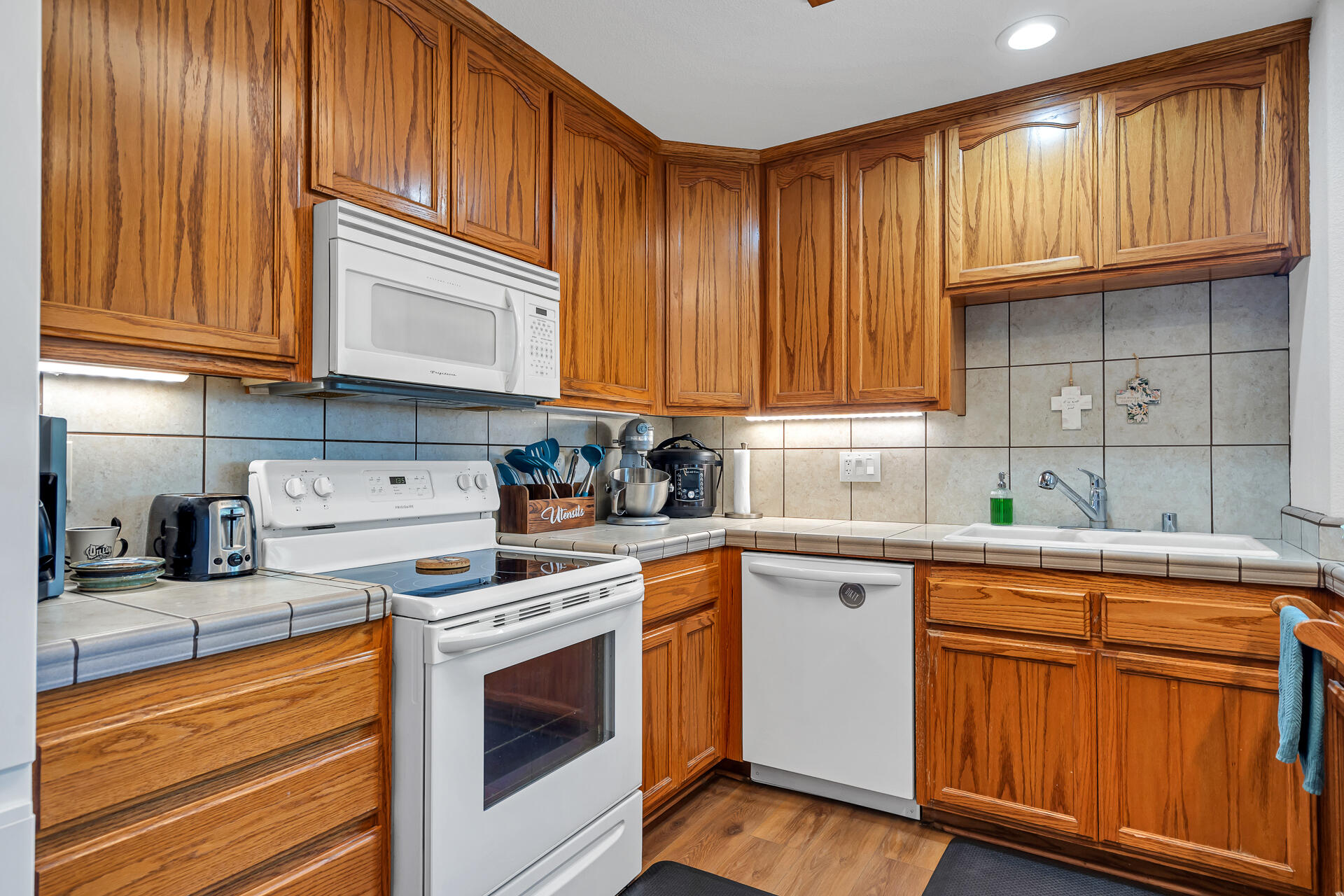 22103 Table Mountain Place