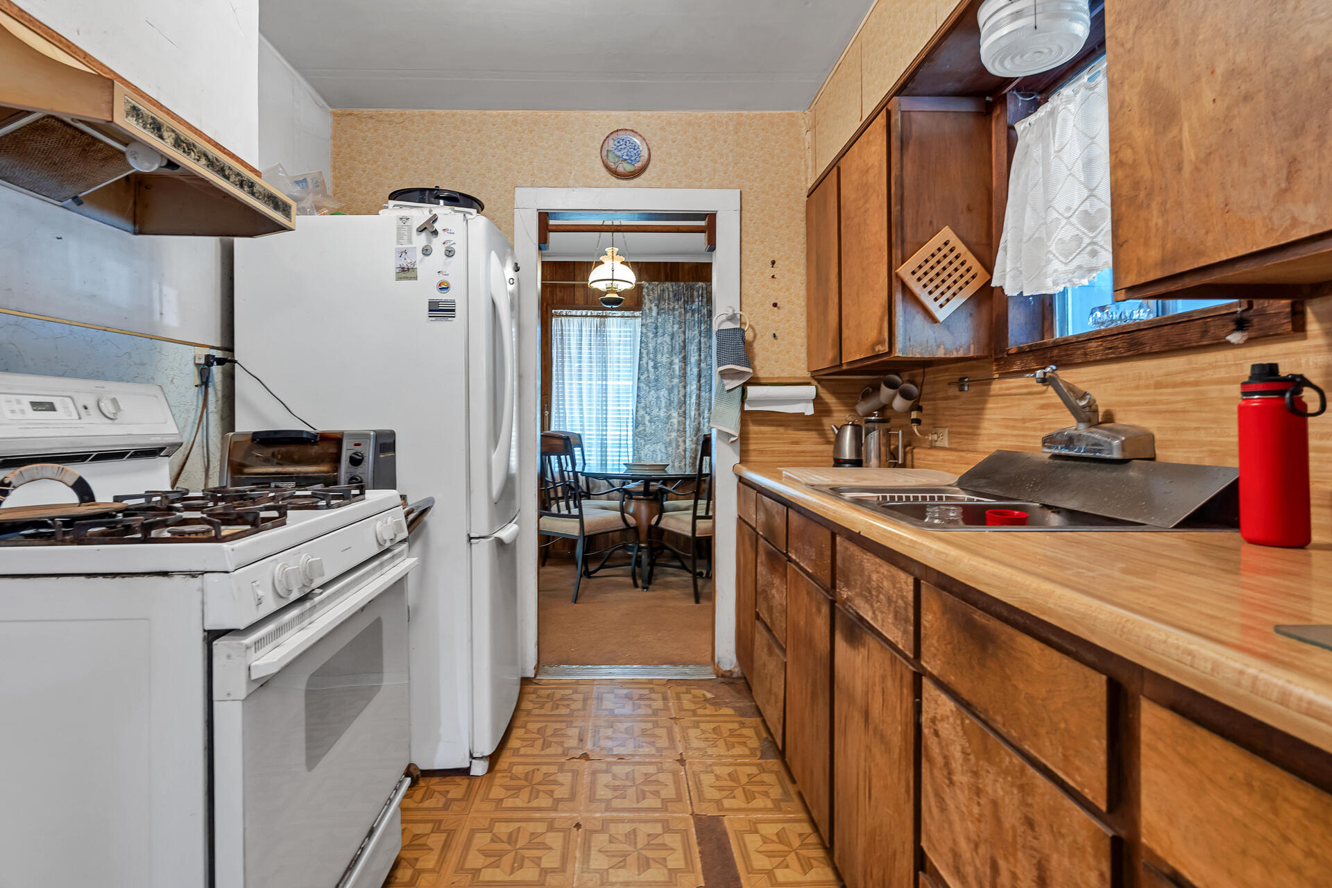 1729 Deer Creek Road