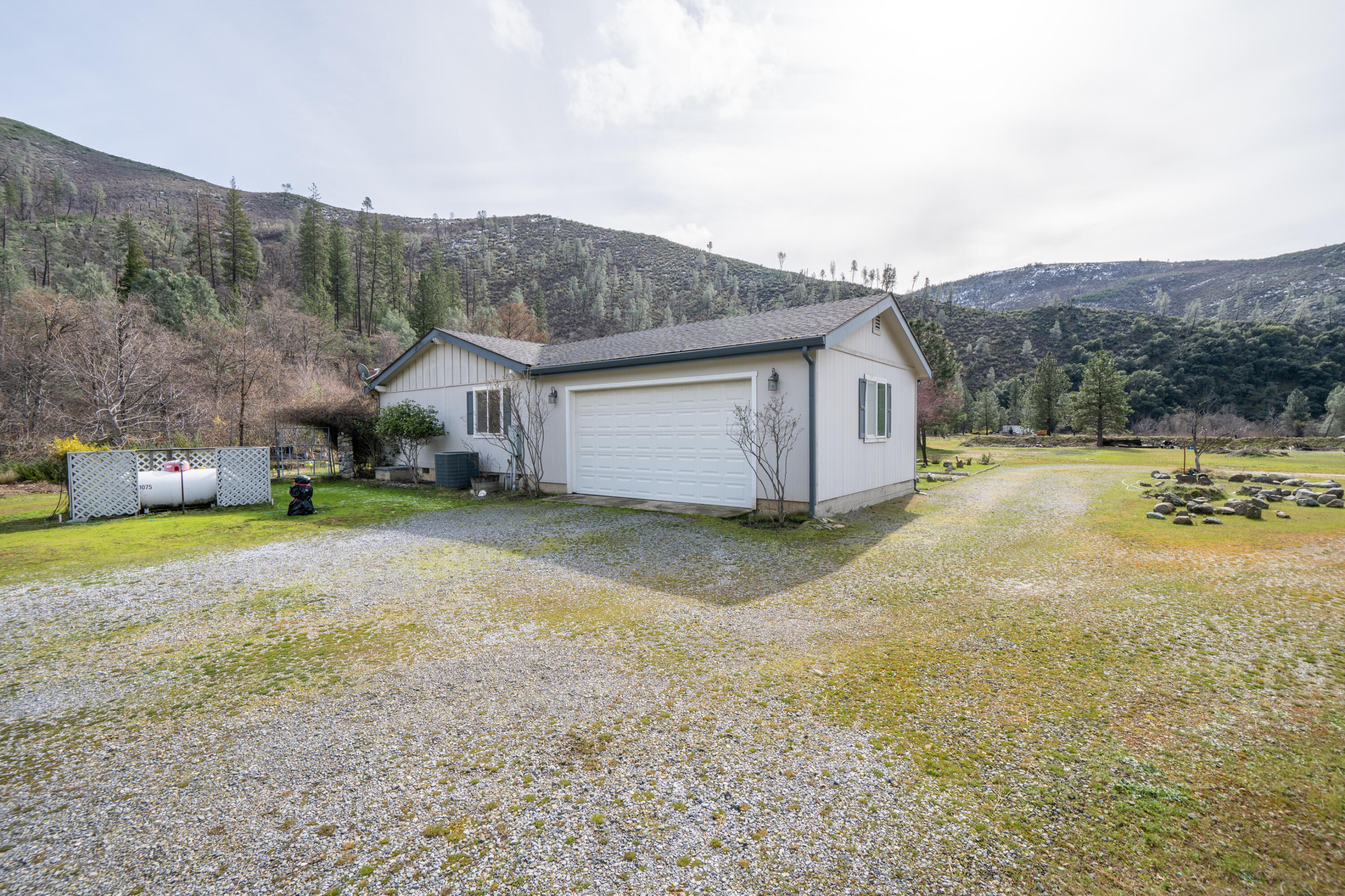 14925 Trinity Mountain Road