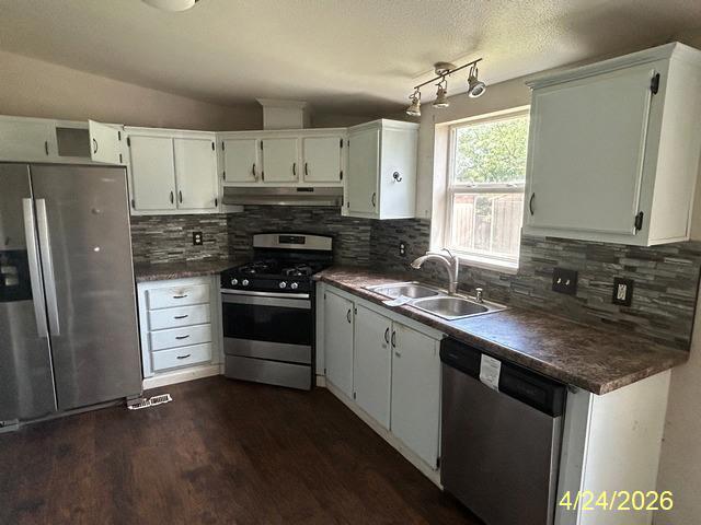 20098 Mini Lakes Road